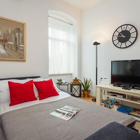 Apartman Lussi Pula Exterior photo