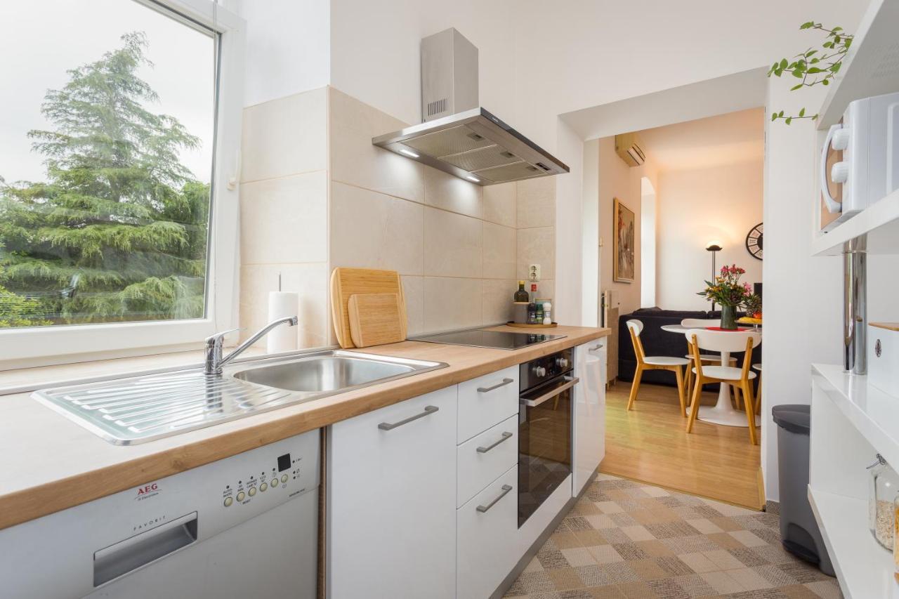 Apartman Lussi Pula Exterior photo
