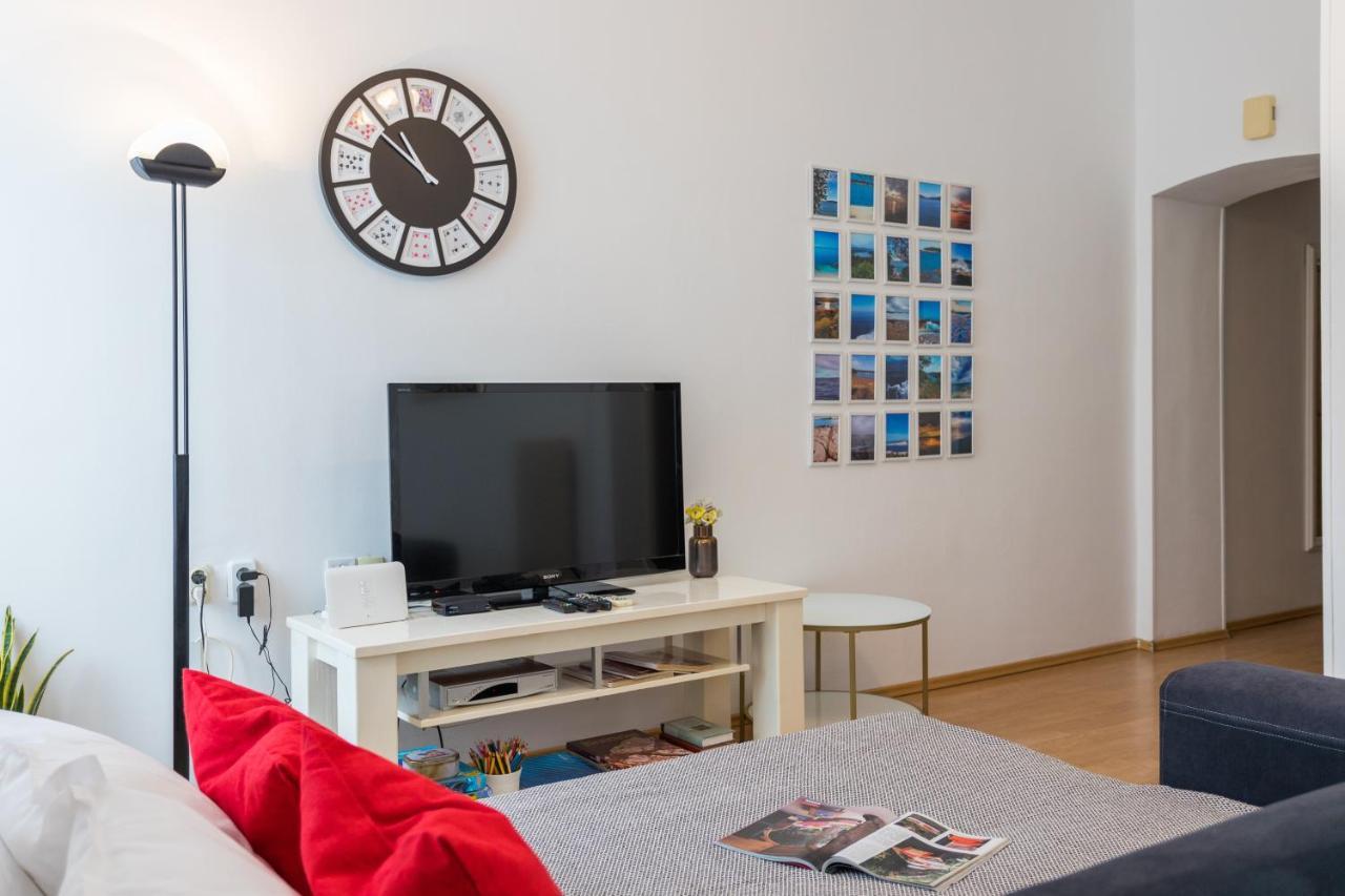 Apartman Lussi Pula Exterior photo